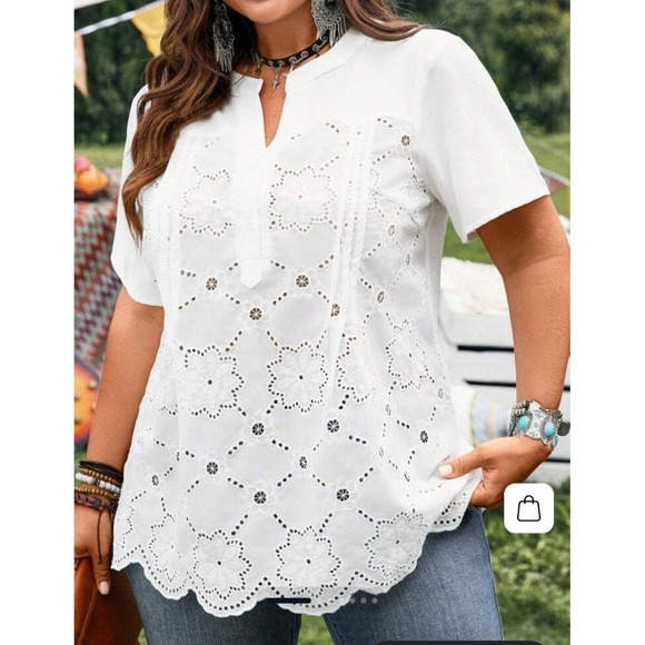 Emery Rose White Eyelet Tunic Top Women's Sz 1X Short Sleeve V-Neck 100% Cotton - Picture 1 of 13